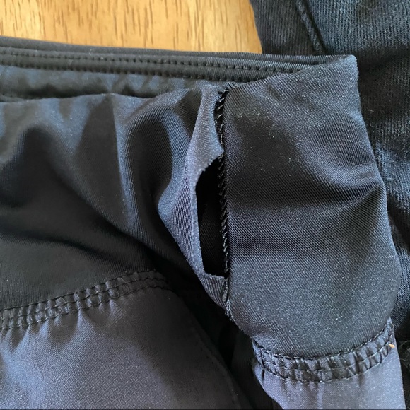 Black Nike Athletic Shorts XS - Picture 5 of 9